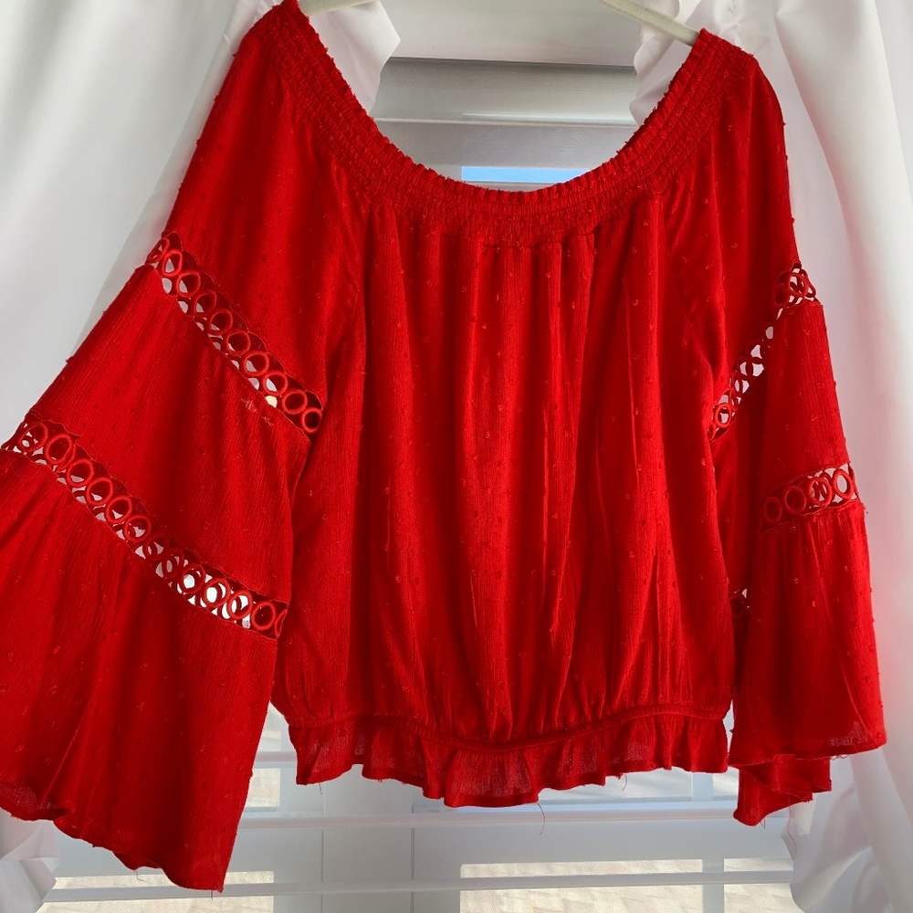 Essue Off The Shoulder Swiss Dot Top LIKE NEW!!